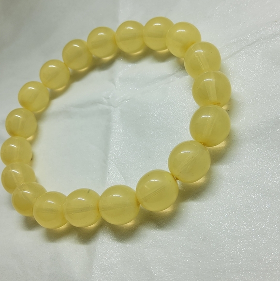 Lemon Quartz Stretch Bracelet - Picture 5 of 6